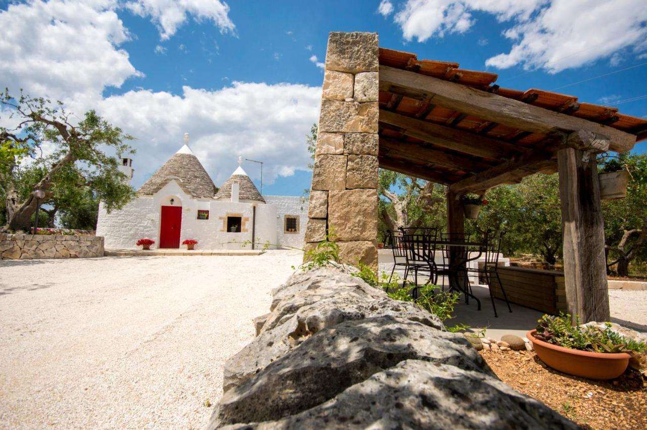 I Trulli Degli Ulivi Vila Locorotondo Exterior foto